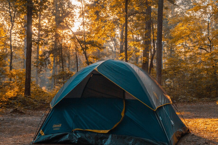 Tiendas de campaña Coleman: calidad y tradición en el camping
